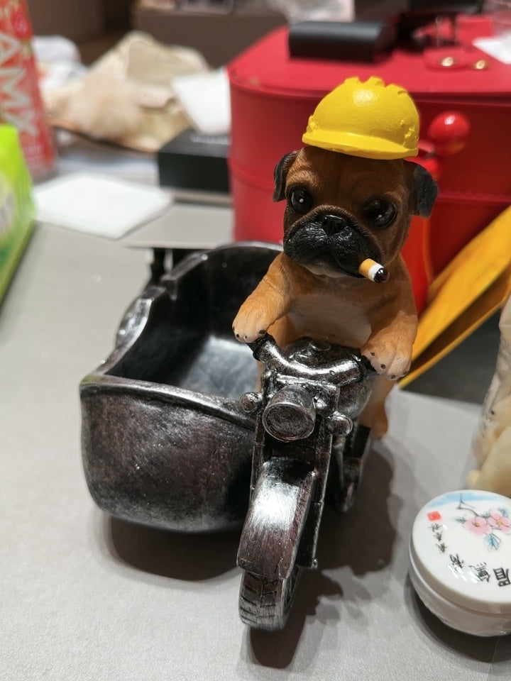 Novelty Dog Riding Motorcycle Ashtray, Creative Resin Cigarette Ash Holder