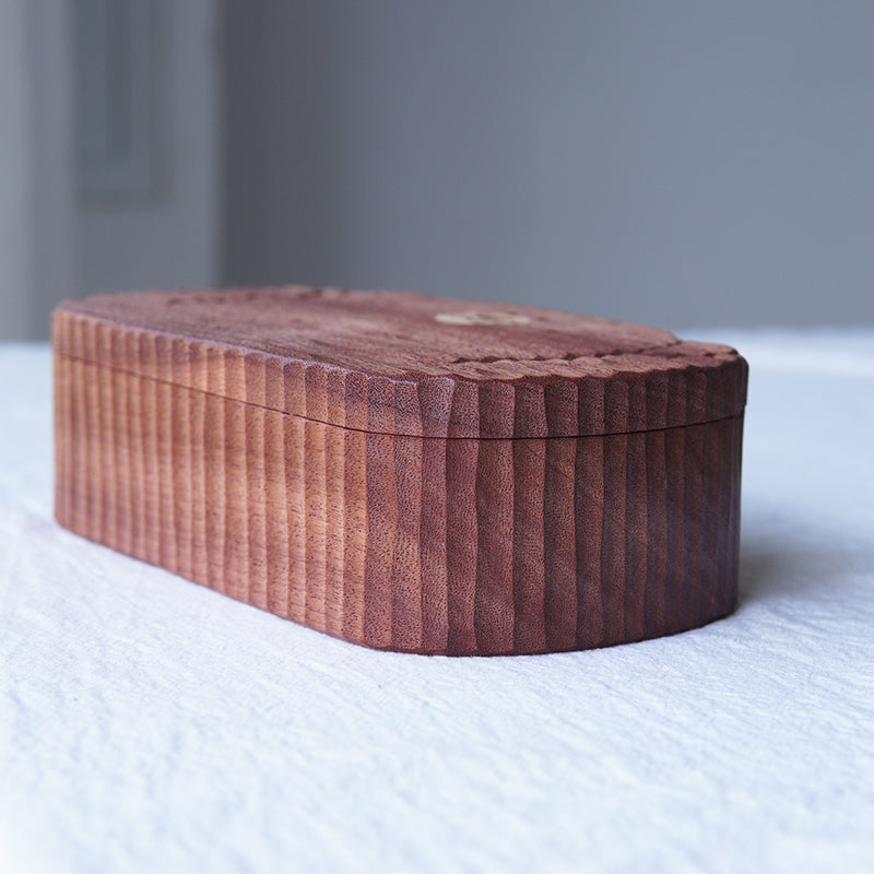 Bear - Shaped Sabili Wood Storage Box, Multi - Use Organizer for Jewelry, Tableware, and Small Items