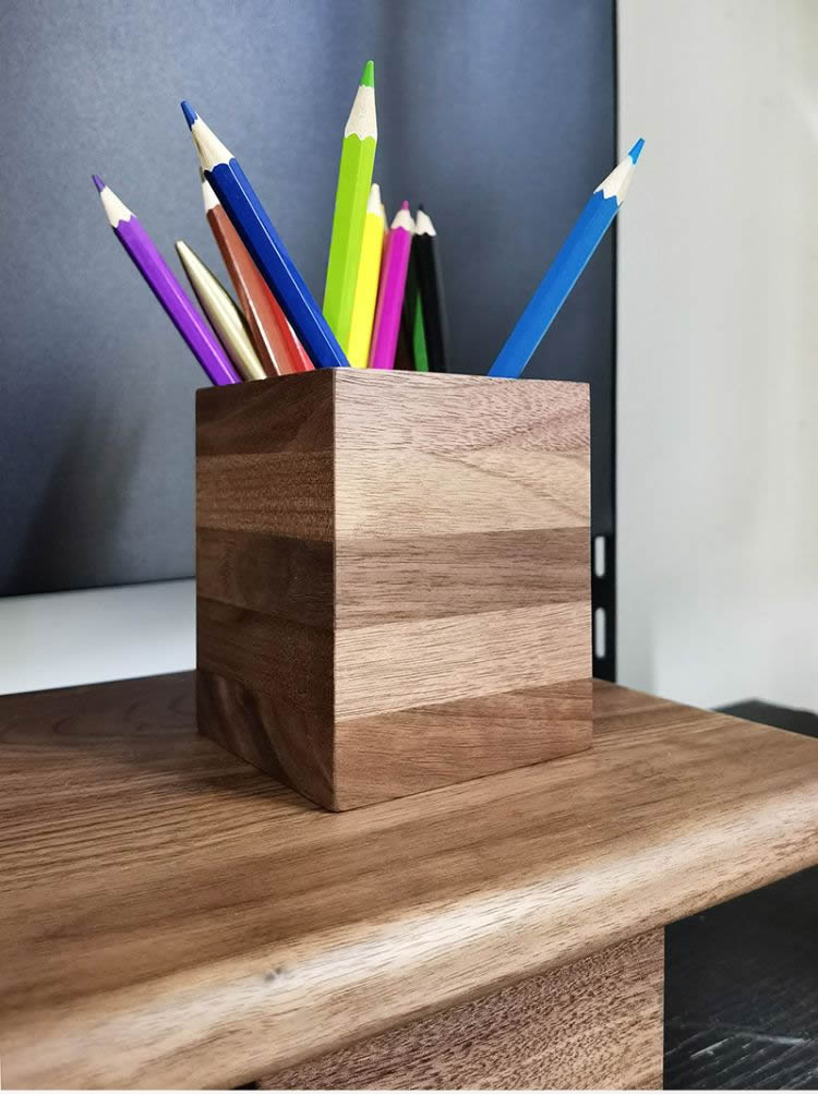 Wooden Pen Holder with Legs, Square Desk Organizer for Pencils, Markers & Office Supplies