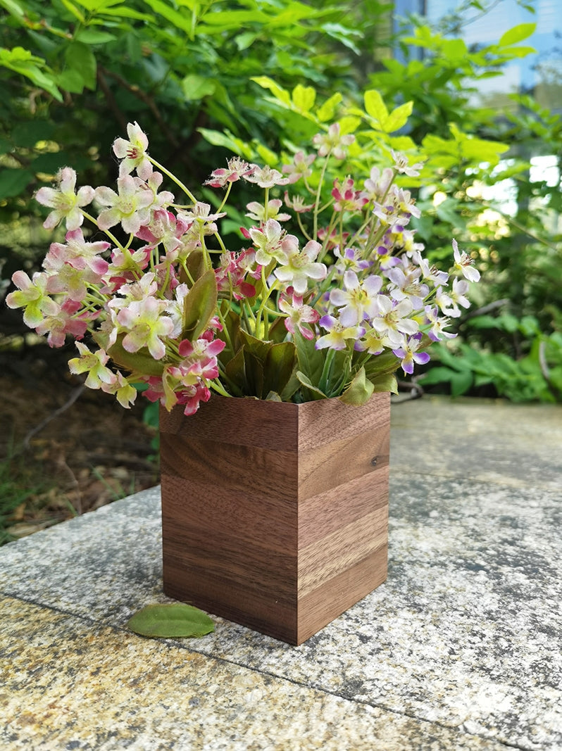 Wooden Pen Holder with Legs, Square Desk Organizer for Pencils, Markers & Office Supplies