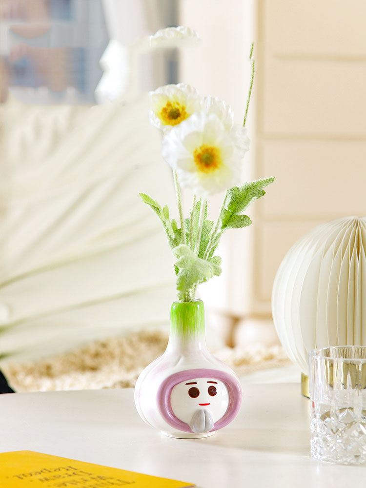 Cute Garlic - Shaped Ceramic Vase, Whimsical Flower Holder for Home Decor
